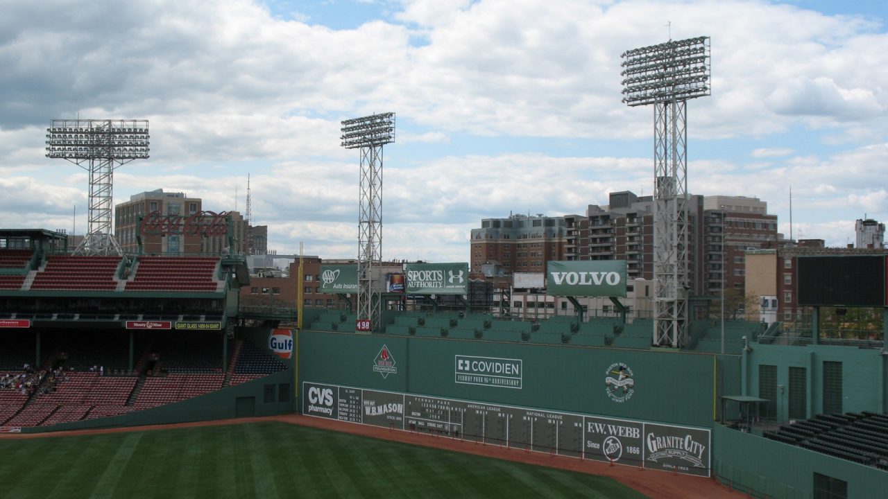 May 8, 2004: Pokey Reese hits inside-the-park home run for Red Sox