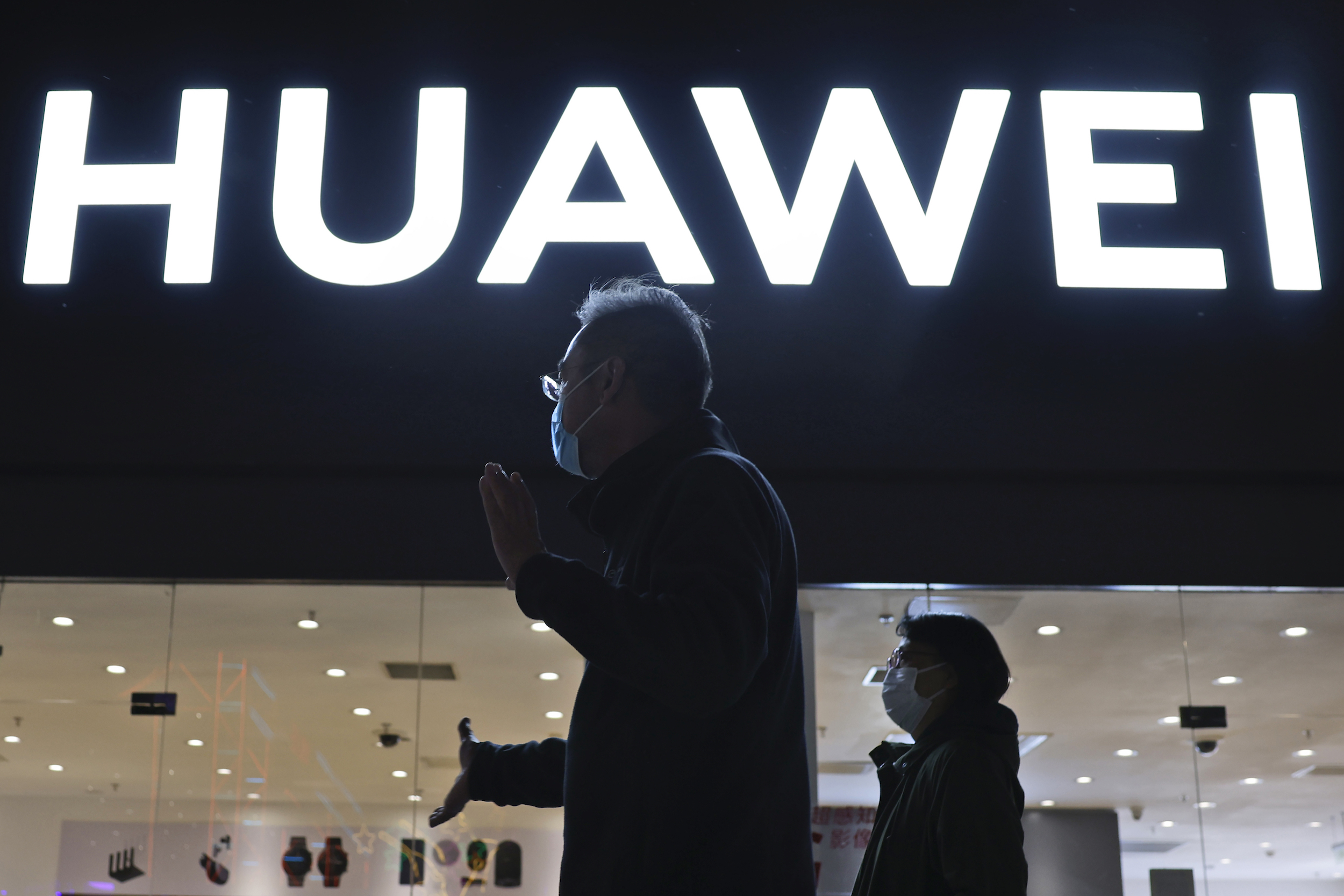 Chinas Huawei Says Sales Down 165 Amid Us Sanctions Courthouse News Service 
