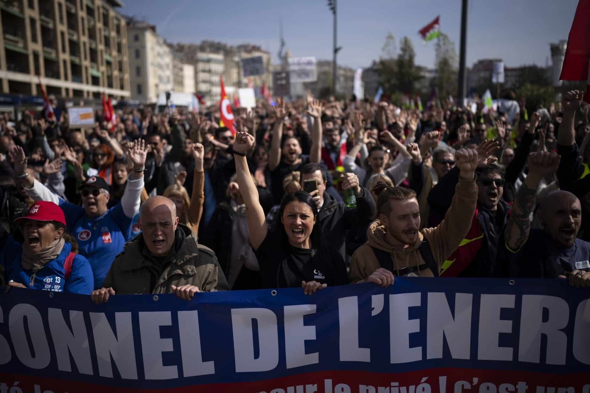 France hit by massive strikes against pension reforms Courthouse News