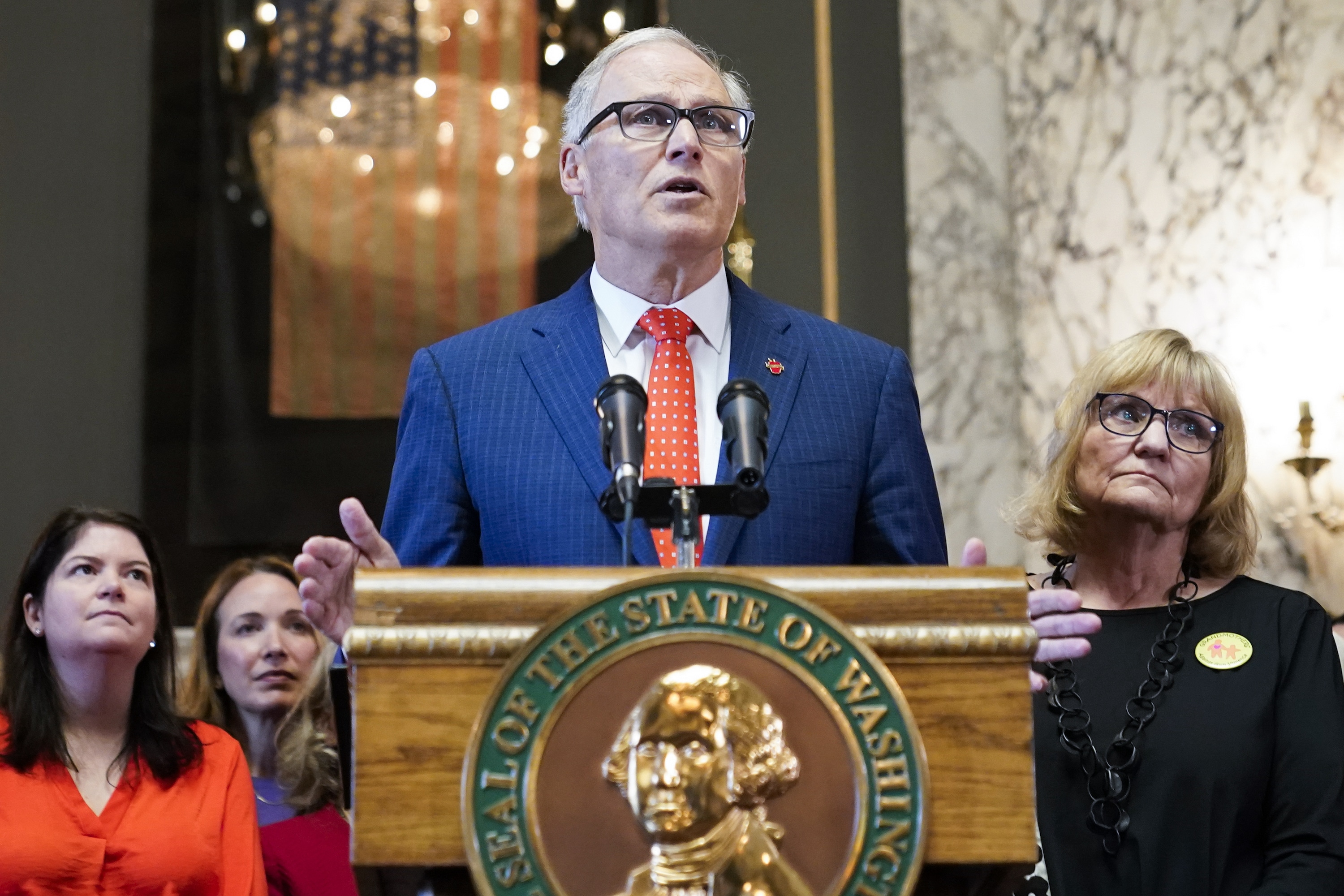 Governor Jay Inslee of Washington state tapping out after current term