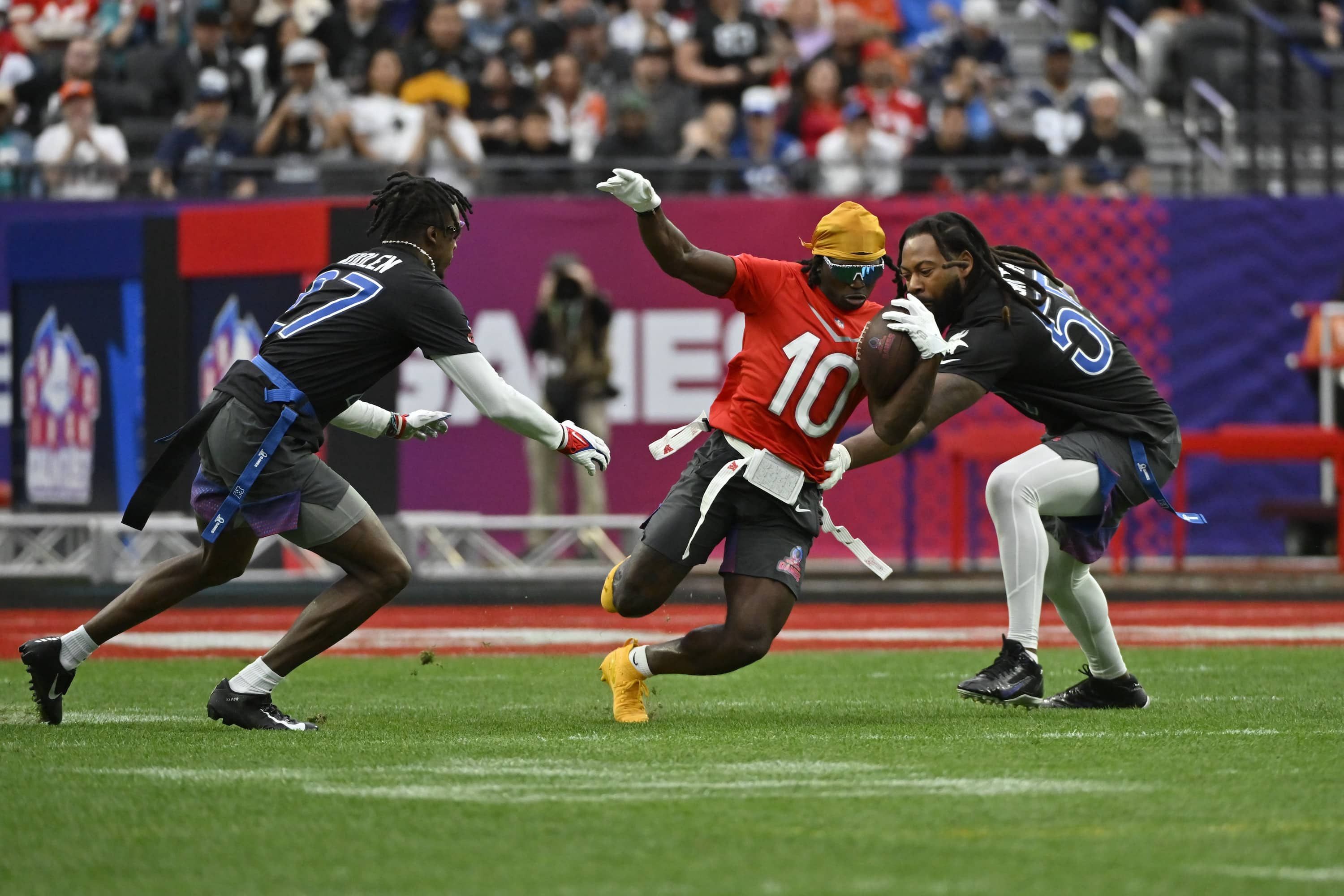 Why the Pro Bowl should switch to a flag football tournament