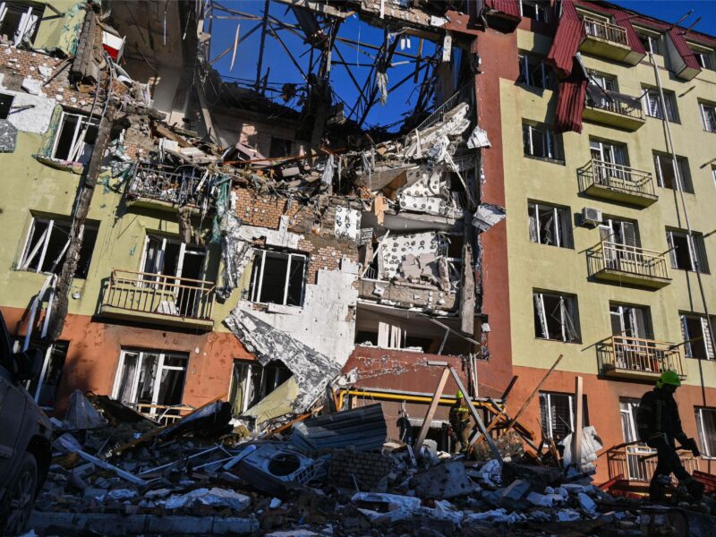 Russian attacks kill 4 as Ukraine drones target oil infrastructure
