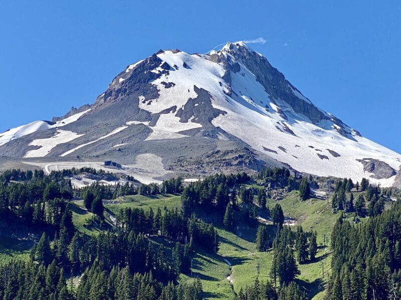 Oregon conservation groups challenge Mount Hood land swap