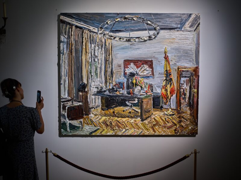 Pop-up art show takes over German president's residence before yearslong renovation