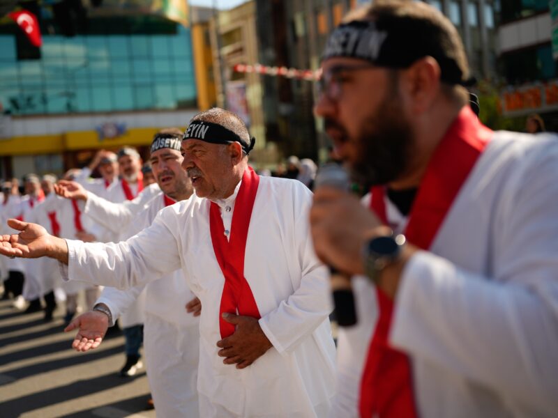 Shiite Muslims mark holy day of Ashoura after months of war in Iran and Lebanon