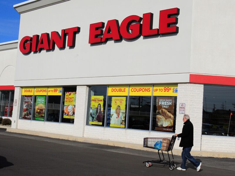 LegalWireDaily — Kroger buying regional grocer and pharmacy retailer Giant Eagle in deal valued at $1.65 billion