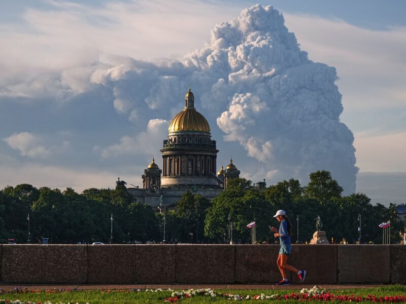 At least 21 killed in Russian and Ukrainian long-range strikes