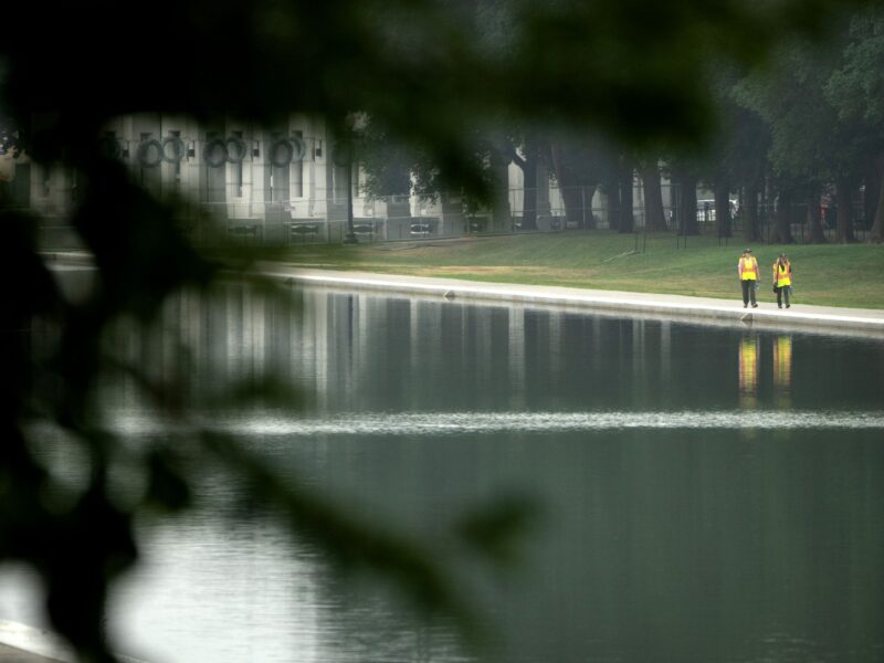 Former Olympian pleads not guilty to vandalizing Reflecting Pool